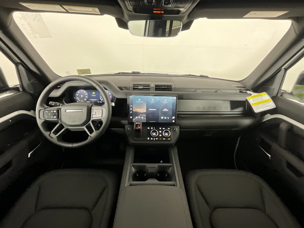 2026 Land Rover Defender 110 S photo 4