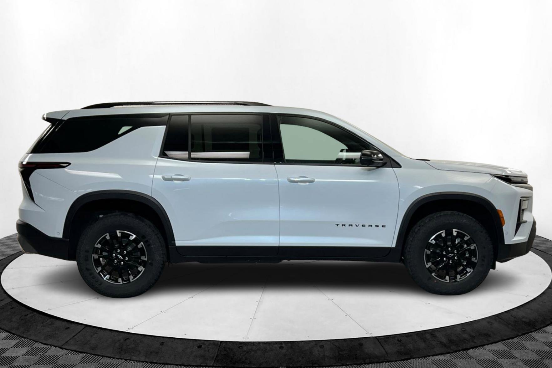 2026 Chevrolet Traverse Z71 photo 6
