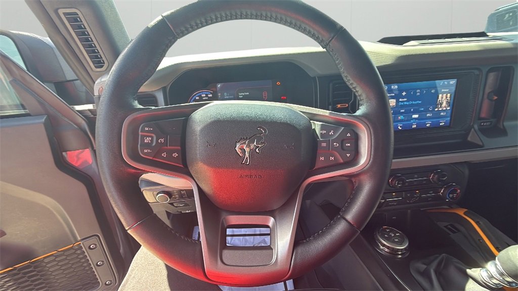 2022 Ford Bronco Base photo 30