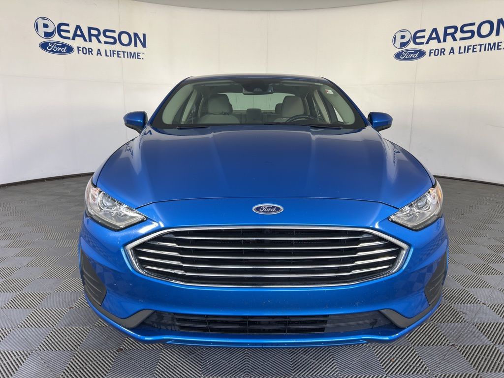 Used 2019 Ford Fusion SE with VIN 3FA6P0HD9KR230173 for sale in Zionsville, IN
