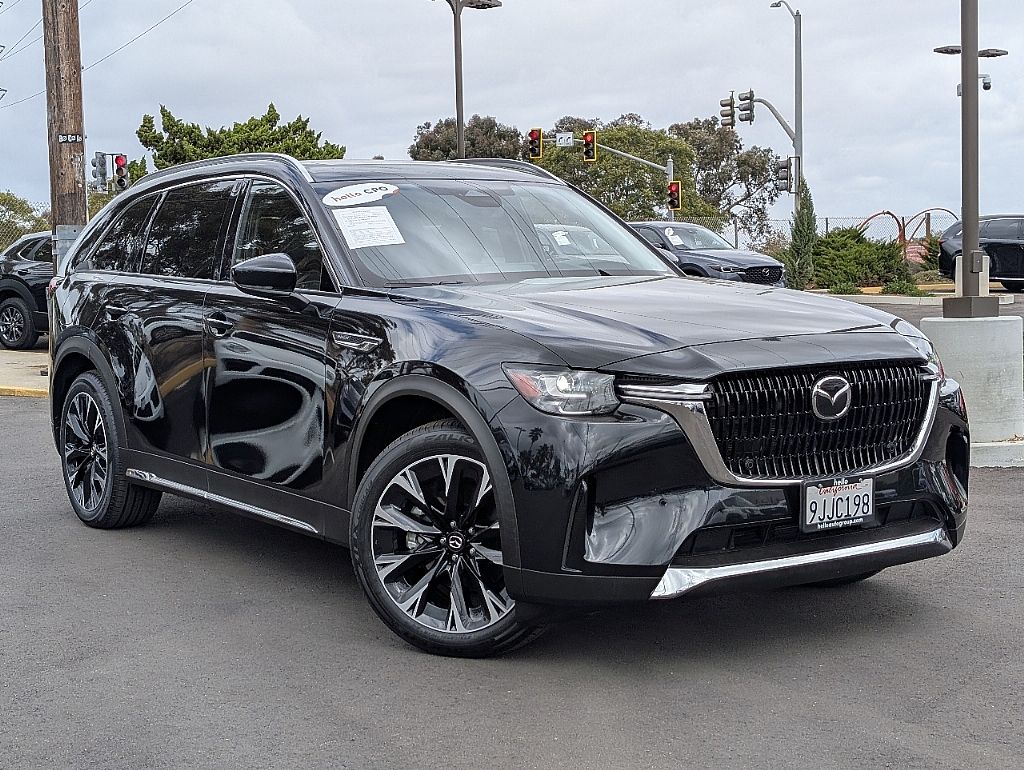 2024 Mazda CX-90 Premium photo 2