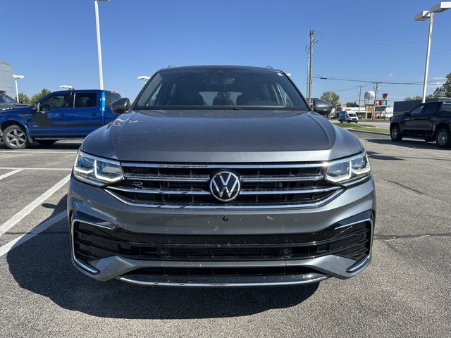 2022 Volkswagen Tiguan SEL Premium R-Line photo 3