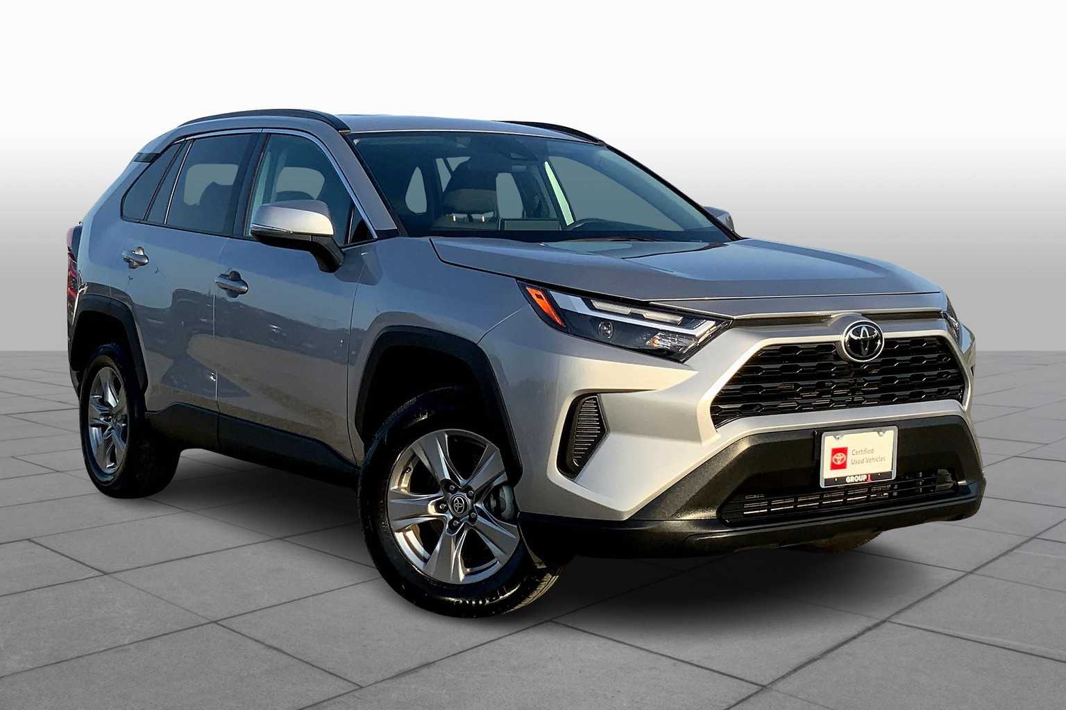 Used 2024 Toyota RAV4 XLE with VIN 2T3W1RFV4RW328173 for sale in Northfield, Minnesota