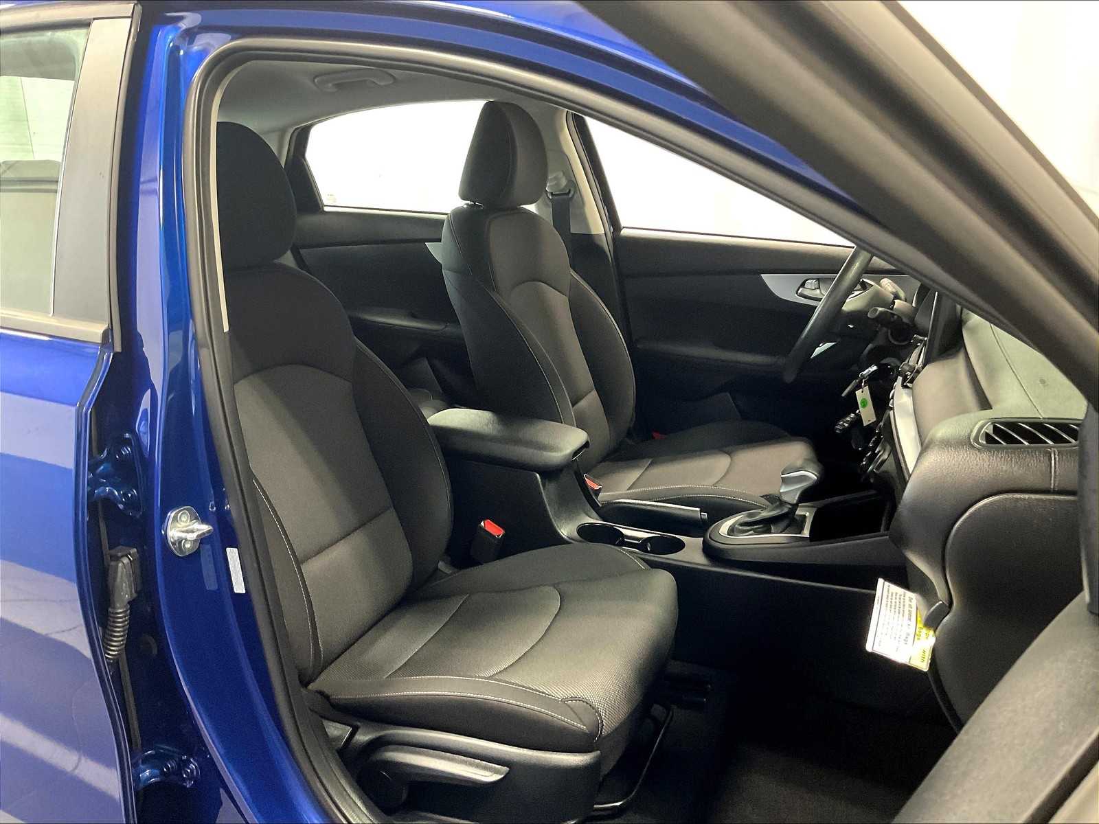 2024 Kia Forte LXS photo 11