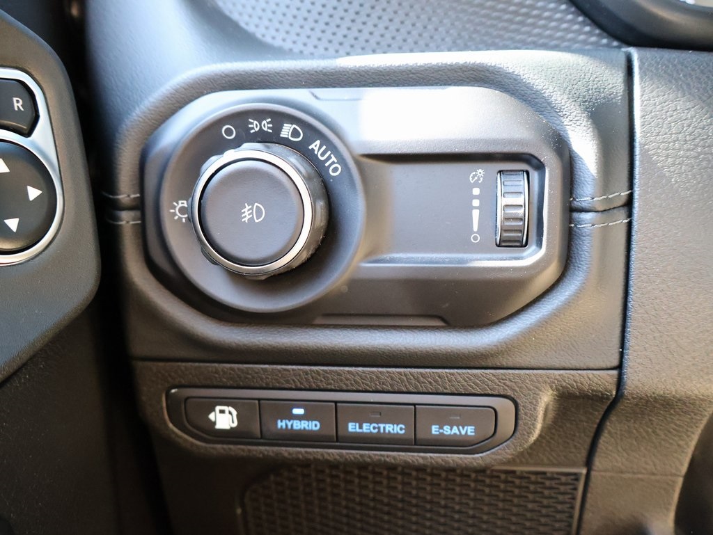 2024 Jeep Wrangler Rubicon 4xe photo 29