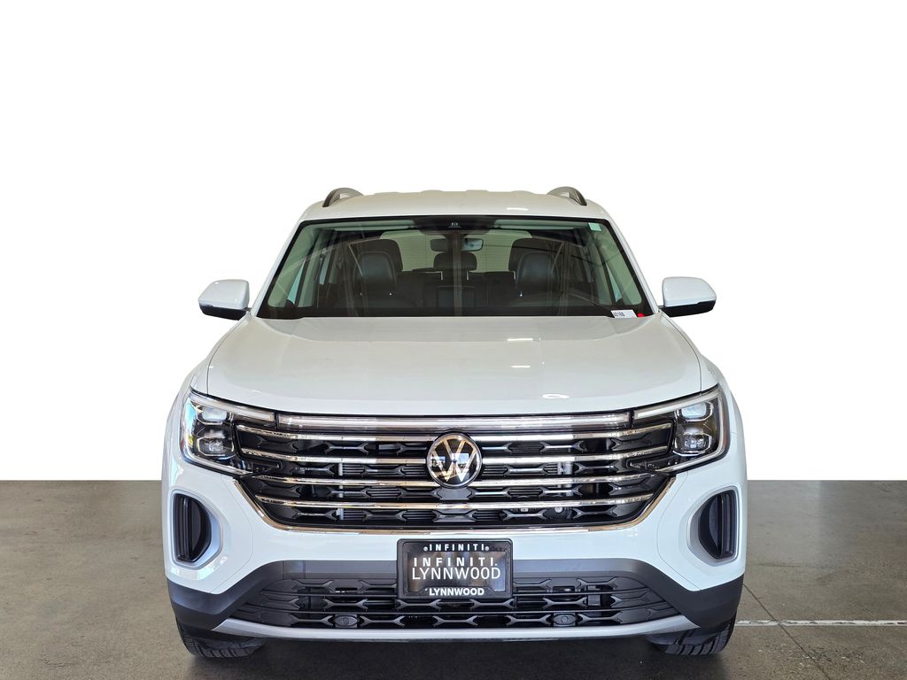 2024 Volkswagen Atlas SE photo 2