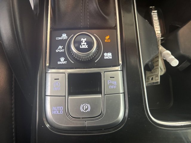 2020 Kia Telluride LX photo 12