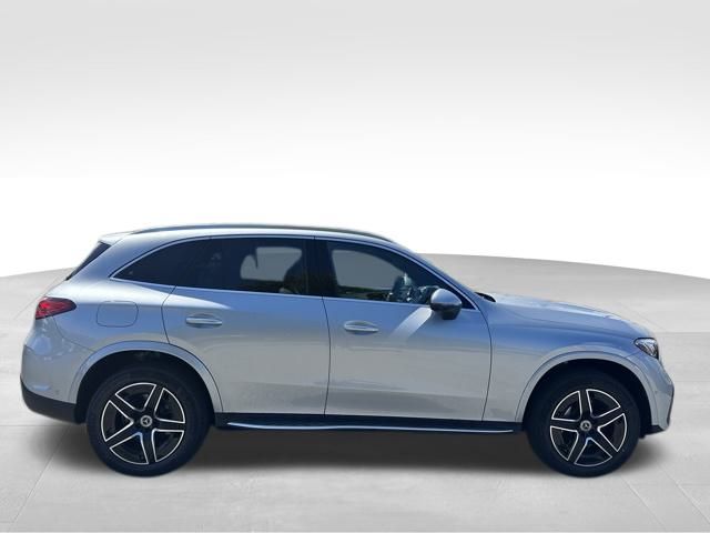 2026 Mercedes Benz GLC 300 4MATIC photo 6
