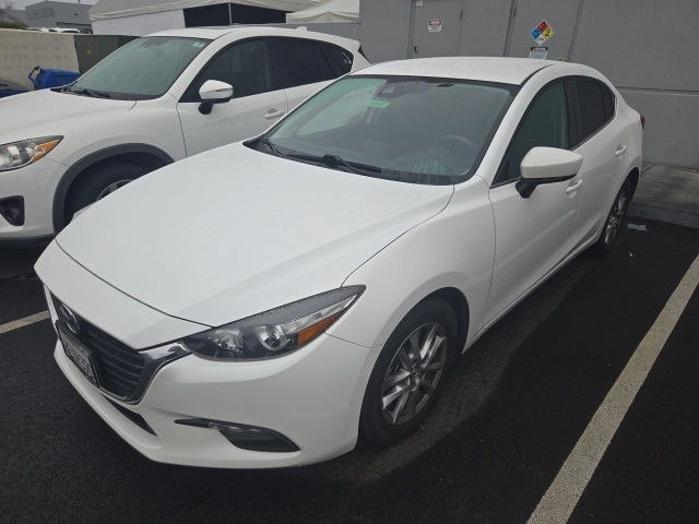 2018 Mazda Mazda3 Sport's photo