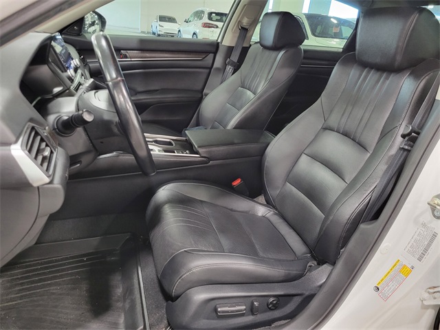 2020 Honda Accord EX-L 1.5T photo 12