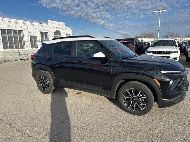 2024 Chevrolet Trailblazer ACTIV photo 2