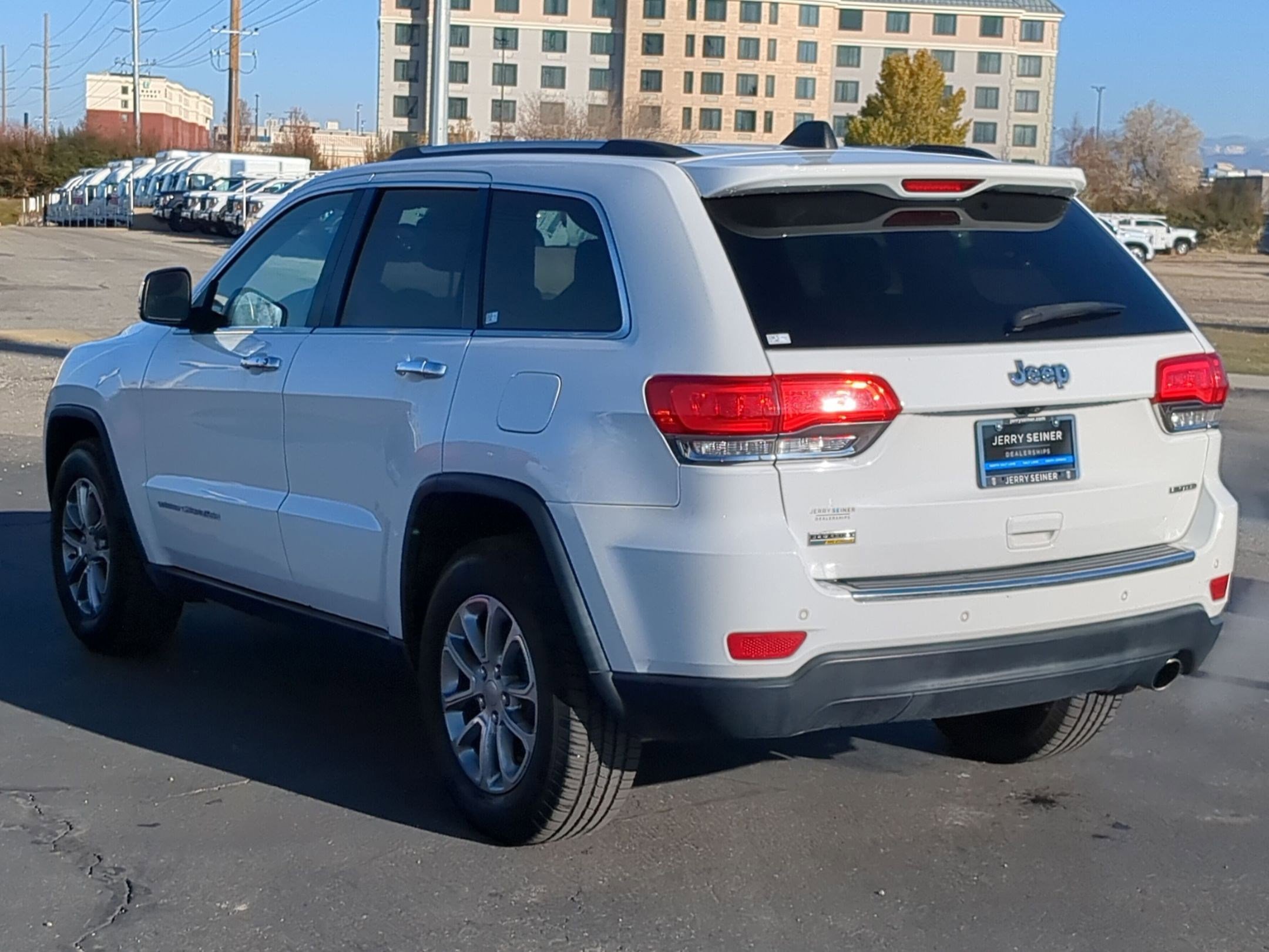 2015 Jeep Grand Cherokee Limited photo 3