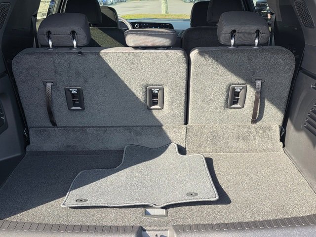 2026 Chevrolet Traverse photo 4