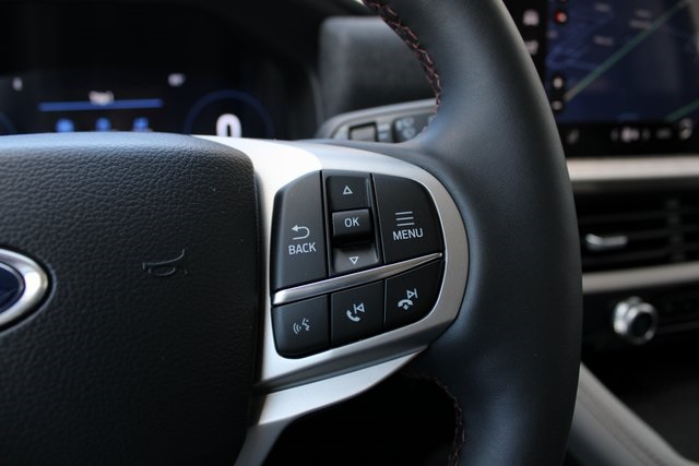 2025 Ford Explorer photo 10
