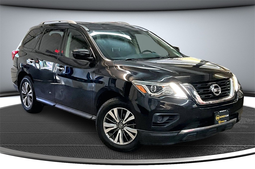 2020 Nissan Pathfinder S's photo