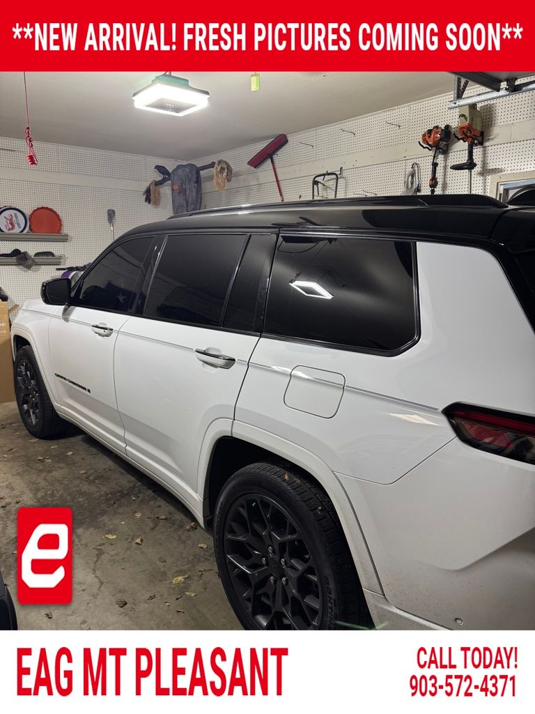 2024 Jeep Grand Cherokee L Summit Reserve's photo