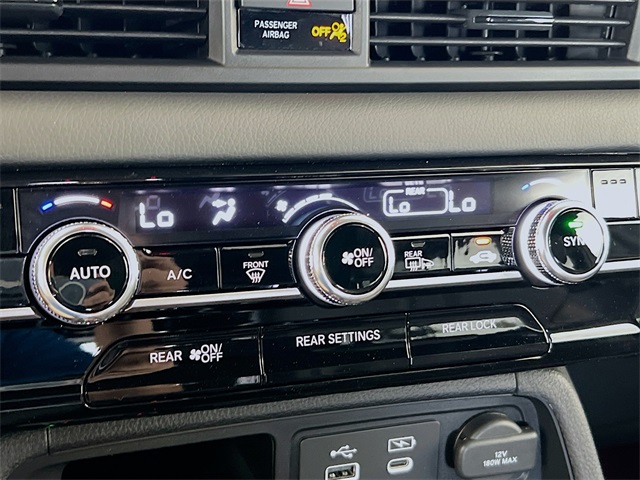 2025 Honda Pilot Black Edition photo 16