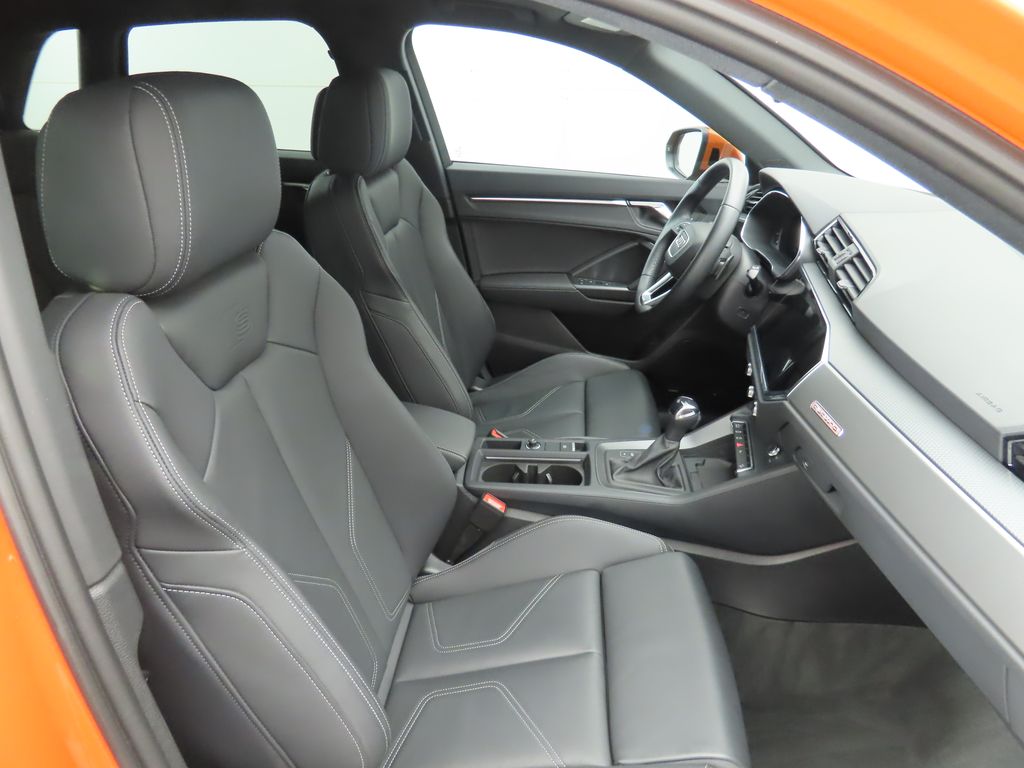 2024 Audi Q3 S line Premium Plus photo 19