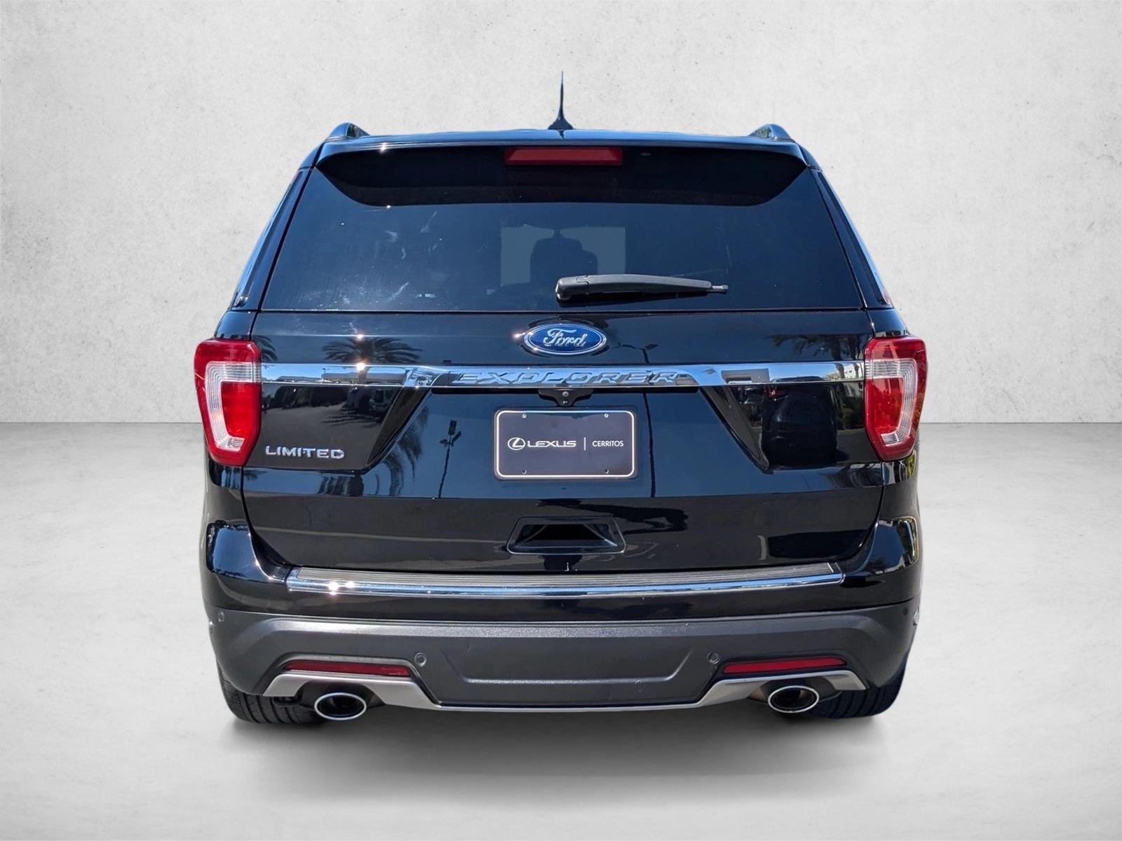 2018 Ford Explorer Limited photo 4