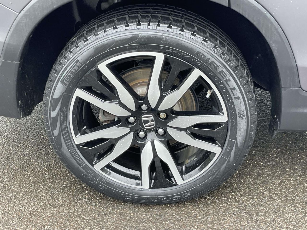 2022 Honda Pilot Touring photo 8