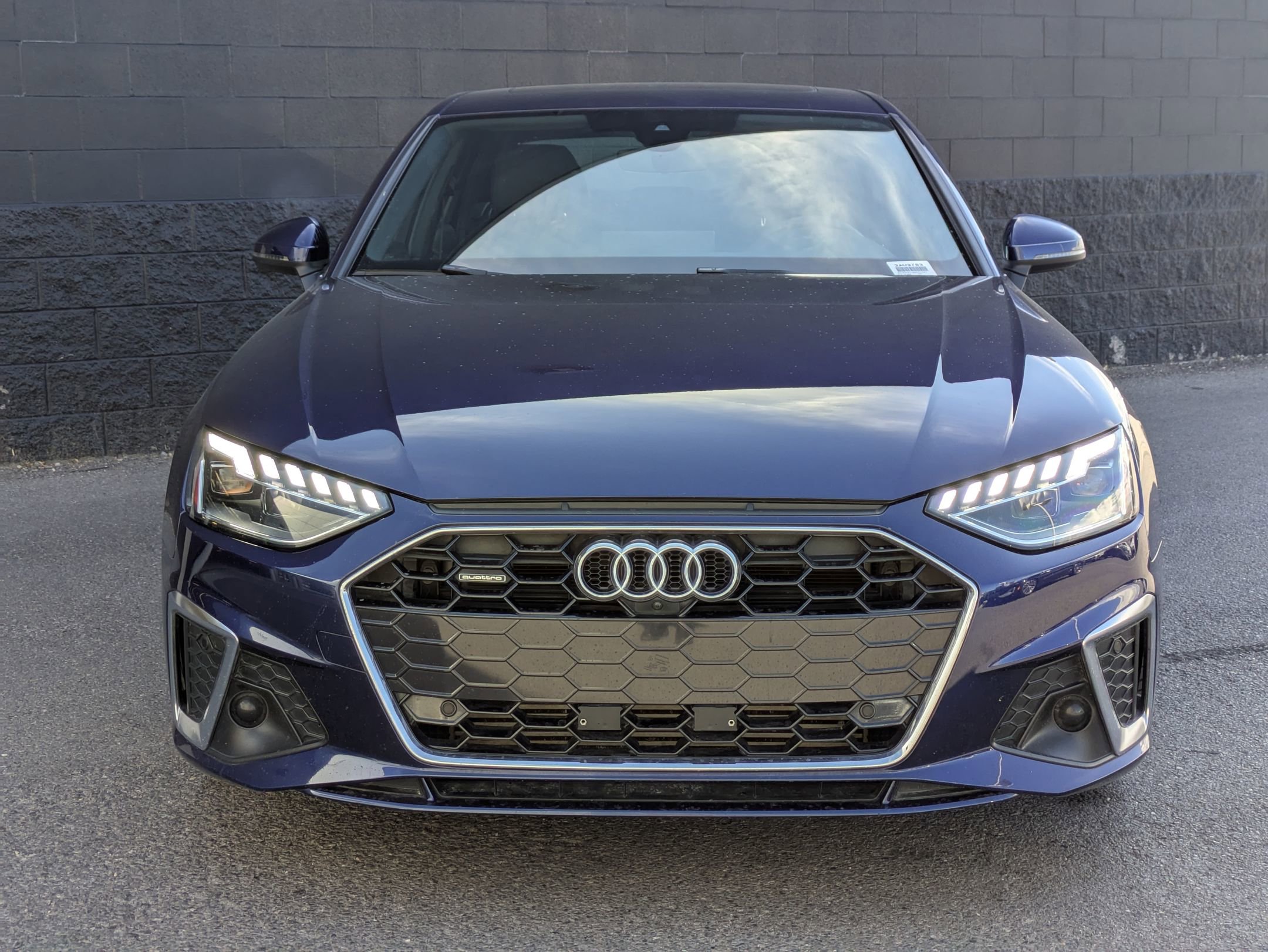 2022 Audi A4 S line Quattro Premium Plus photo 2