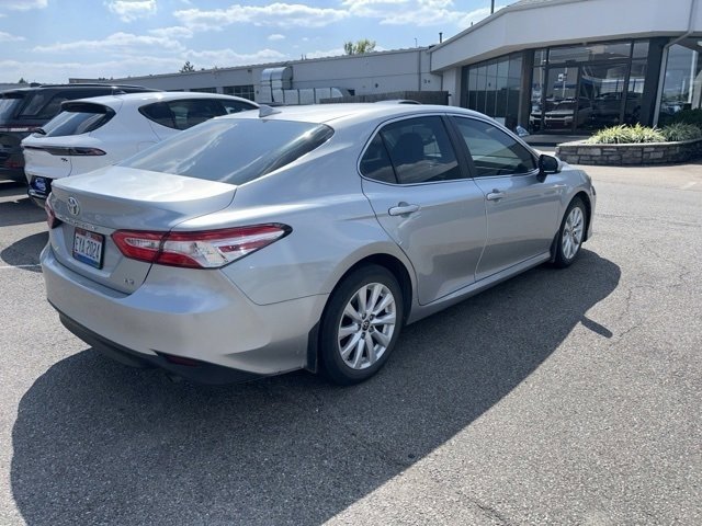 2020 Toyota Camry LE photo 5