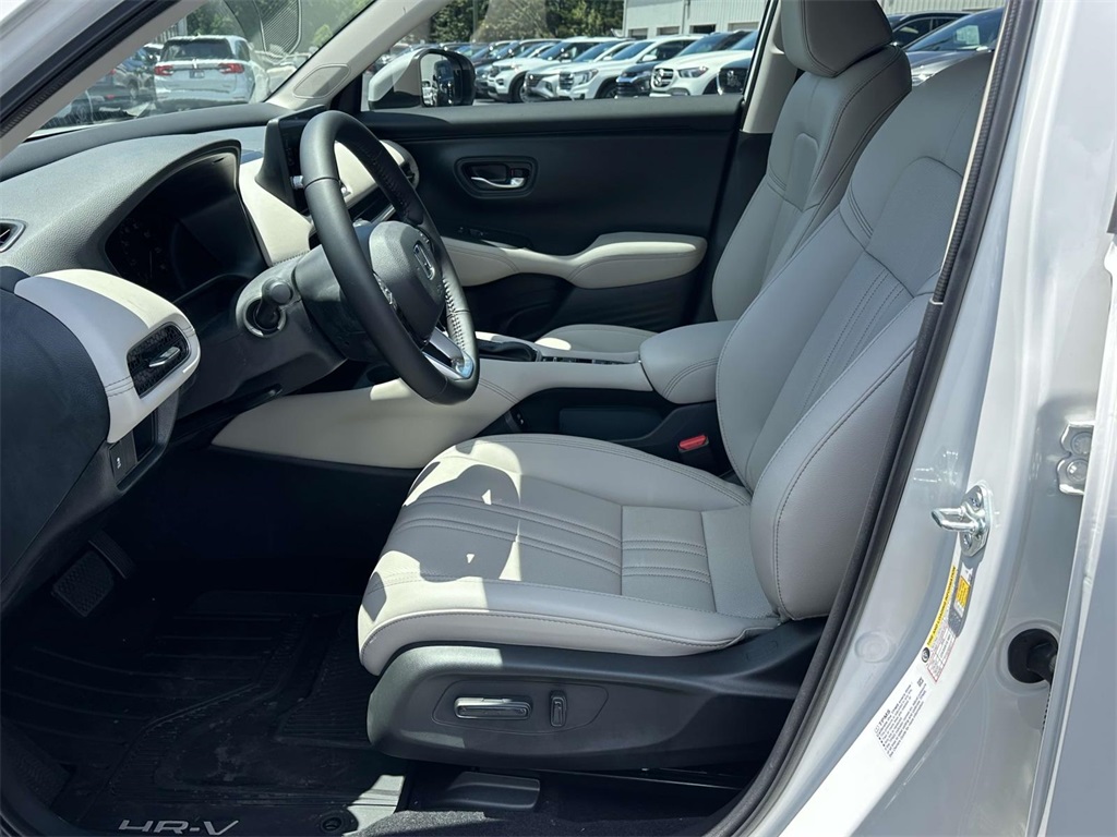 2026 Honda HR-V EX-L photo 4