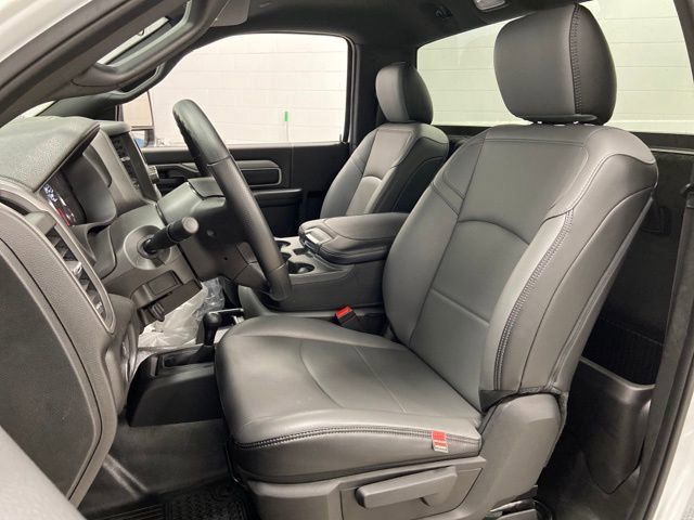 2024 Ram 3500 Tradesman photo 4