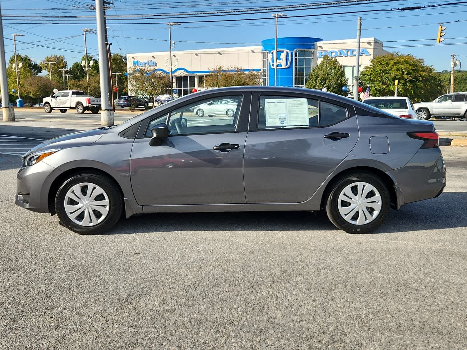 2025 Nissan Versa S photo 5