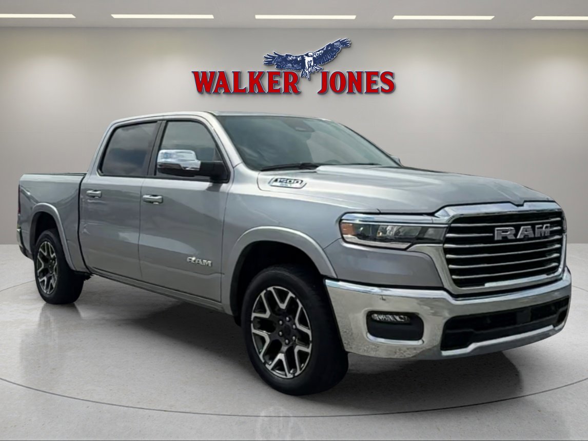 2025 Ram 1500 Laramie photo 4