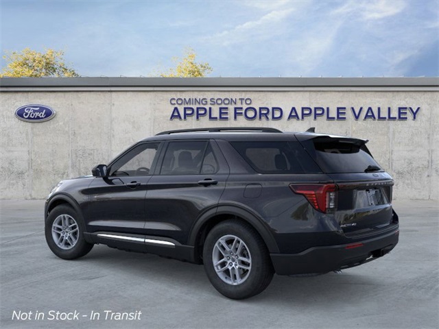 2025 Ford Explorer photo 2