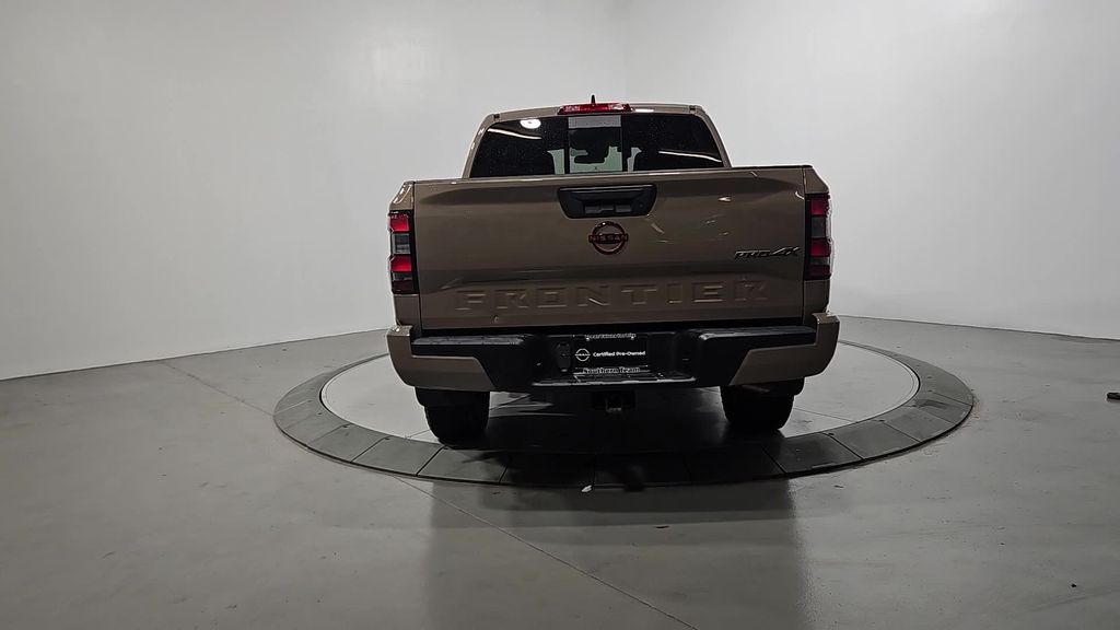 2023 Nissan Frontier PRO-4X photo 3