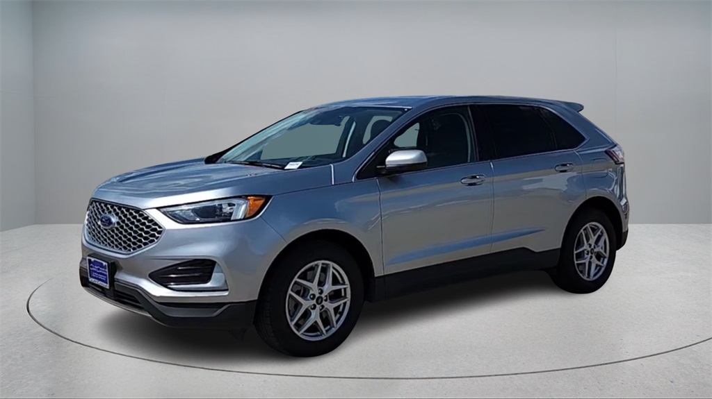 2024 Ford Edge SEL photo 8