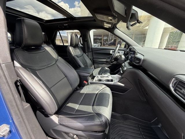 2020 Ford Explorer ST photo 19