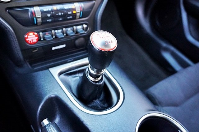 Used 2017 White Ford Shelby GT350 image 35