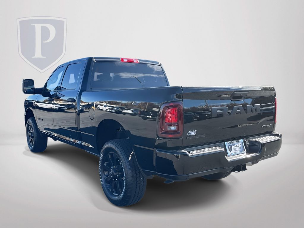 2025 Ram 2500 Big Horn photo 4