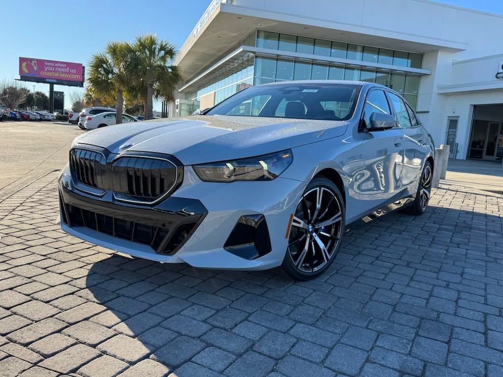 2025 BMW 5 Series 530i's photo
