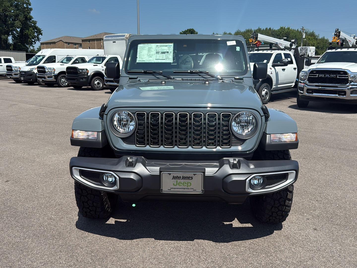 2025 Jeep Gladiator Sport photo 12