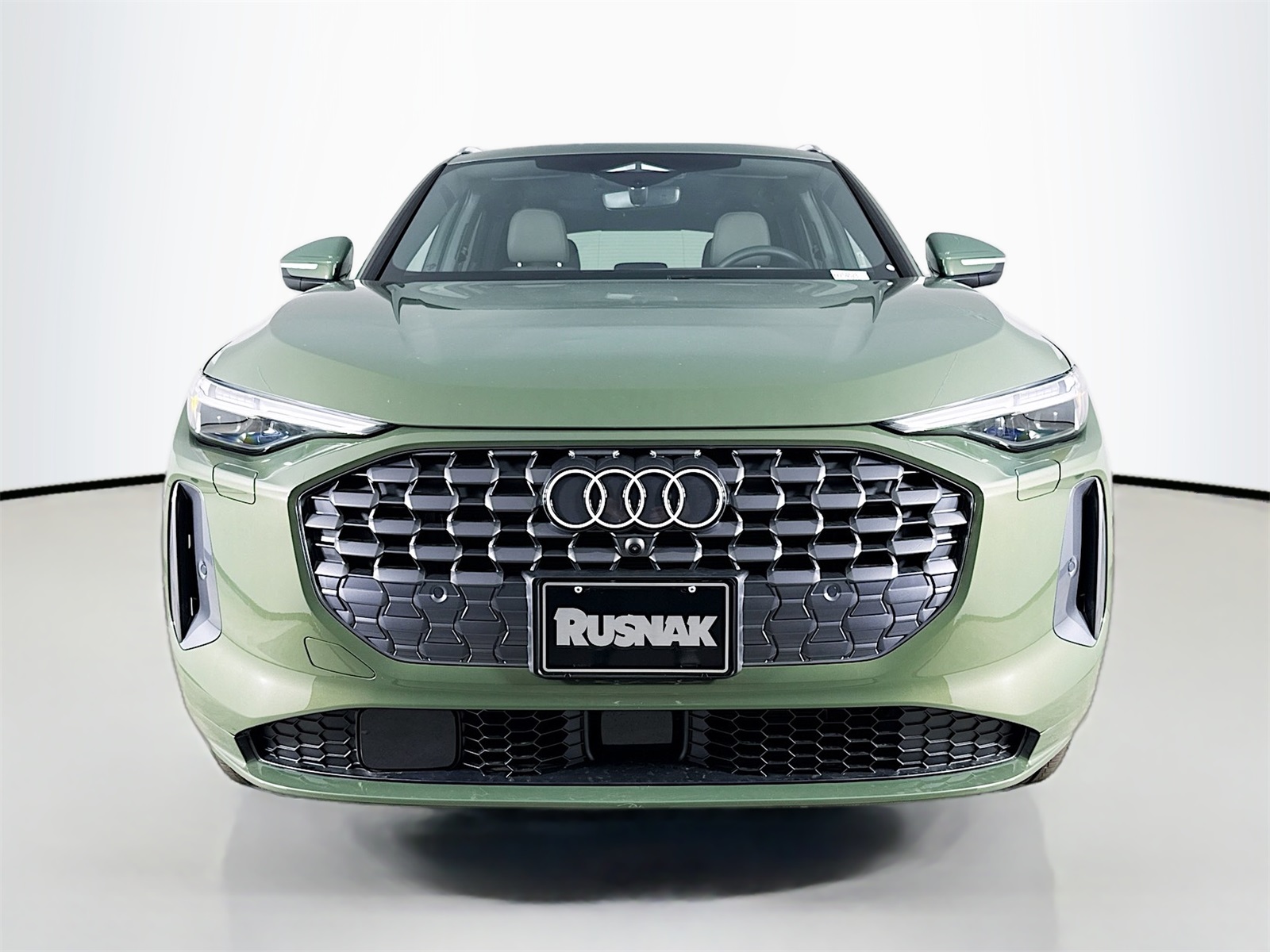 2025 Audi Q5 2.0T Premium Plus photo 2