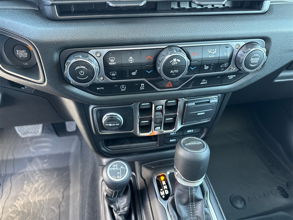 2025 Jeep Gladiator Sport photo 26