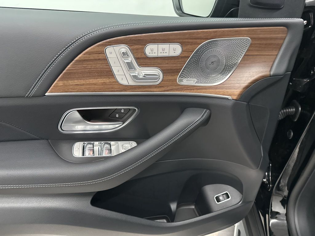 2026 Mercedes Benz GLE 450 4MATIC photo 11
