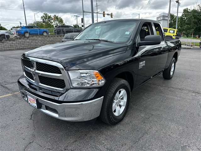 2024 Ram 1500 Classic SLT photo 3