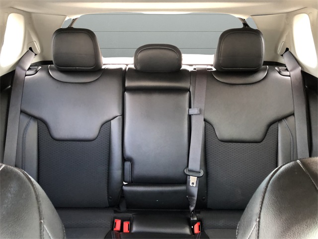 2022 Jeep Compass Latitude photo 27