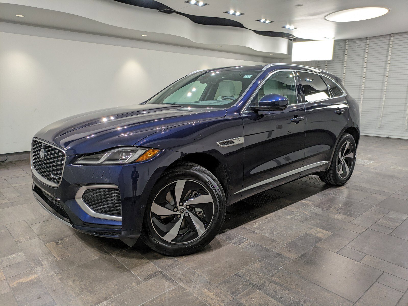 2025 Jaguar F-PACE