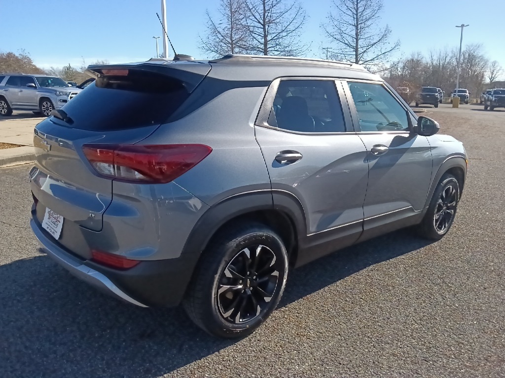 2021 Chevrolet Trailblazer LT photo 3