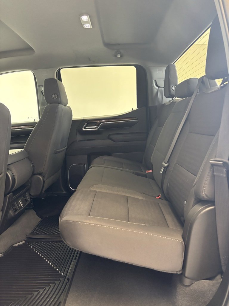 2023 Chevrolet Silverado 1500 LT photo 16
