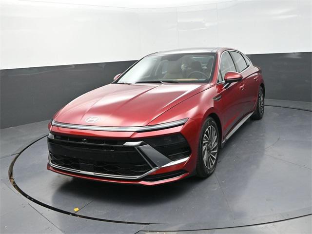 2025 Hyundai Sonata Hybrid Limited photo 4