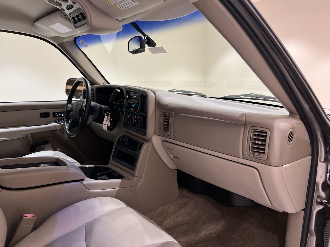 2003 Chevrolet Suburban Z71 photo 56