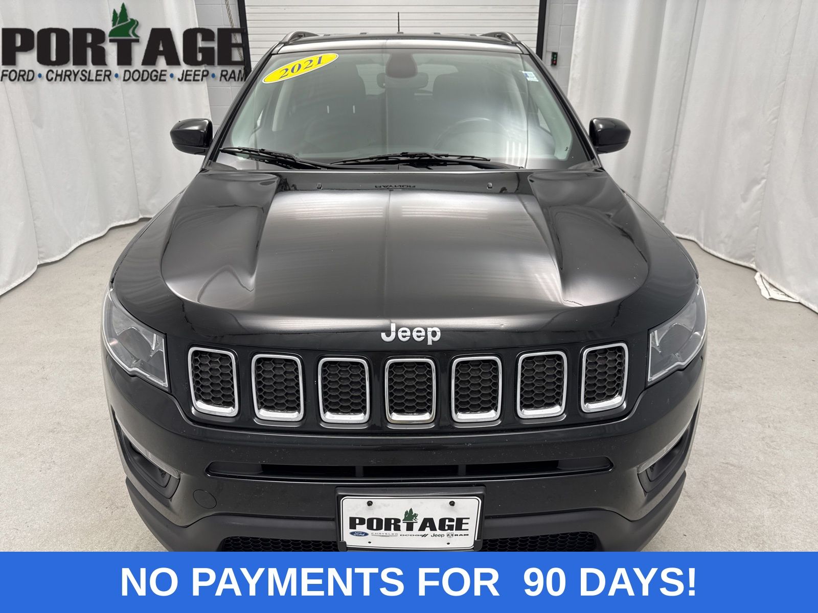 2021 Jeep Compass Latitude photo 2
