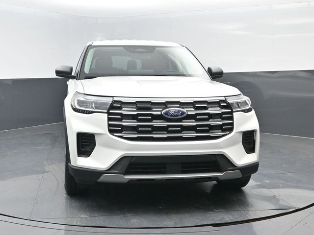 2026 Ford Explorer photo 2